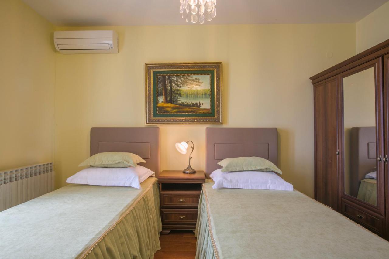 Royal Holiday Apartments สเวติ สเตฟาน ภายนอก รูปภาพ