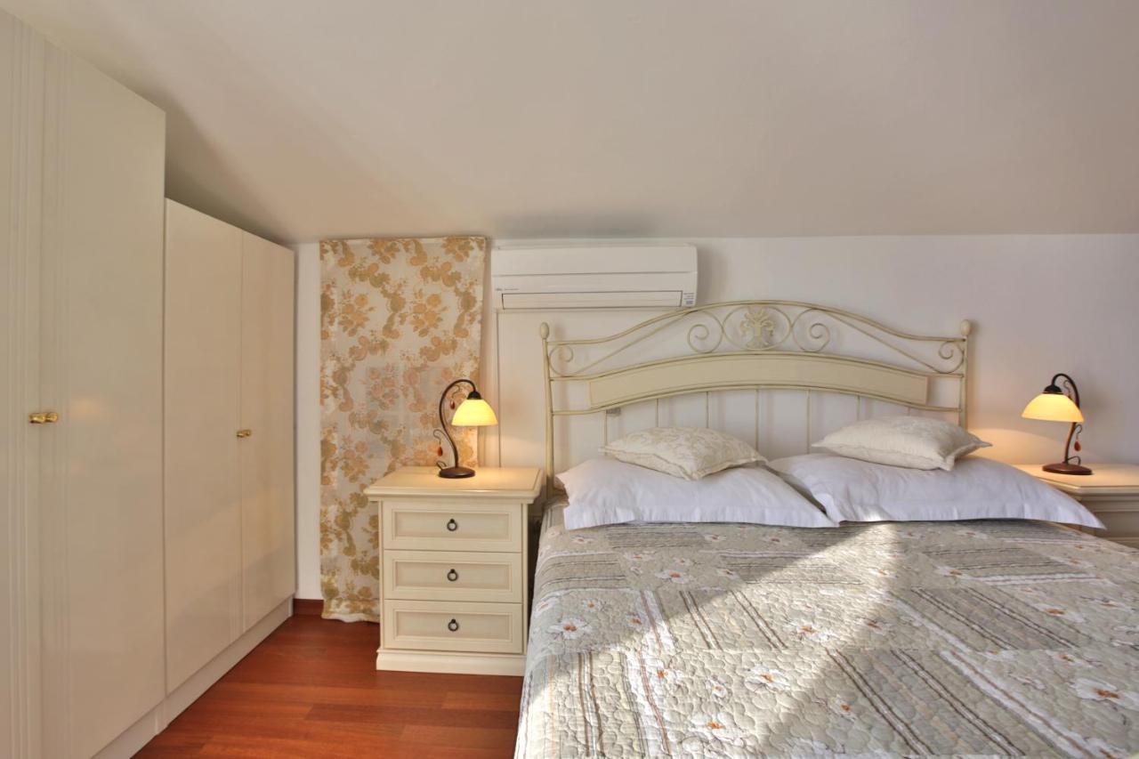 Royal Holiday Apartments สเวติ สเตฟาน ภายนอก รูปภาพ