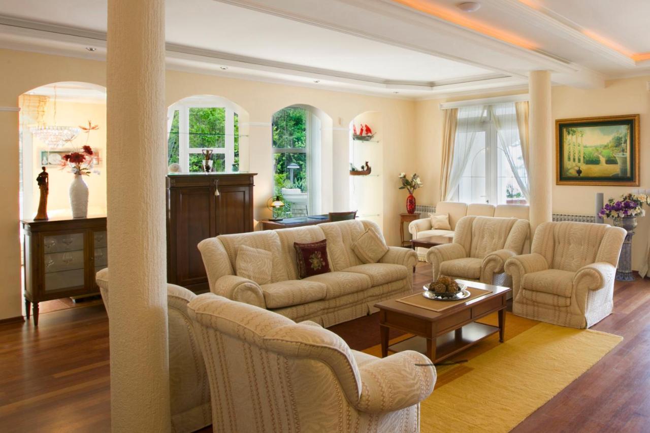 Royal Holiday Apartments สเวติ สเตฟาน ภายนอก รูปภาพ