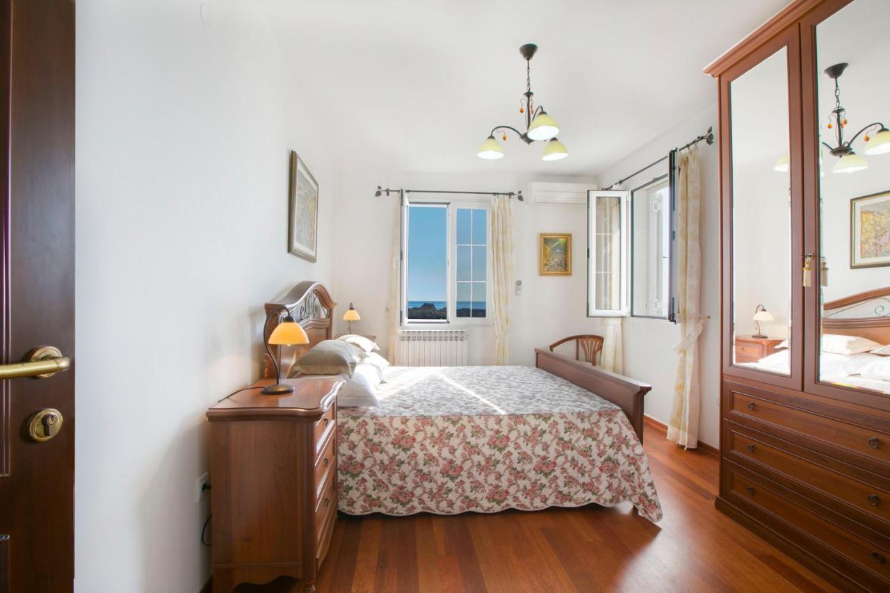 Royal Holiday Apartments สเวติ สเตฟาน ภายนอก รูปภาพ