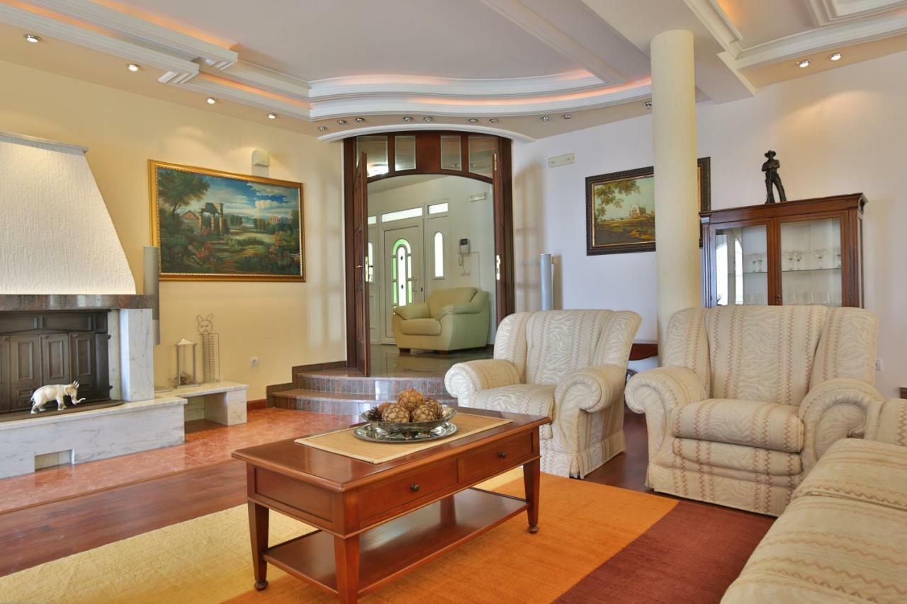 Royal Holiday Apartments สเวติ สเตฟาน ภายนอก รูปภาพ