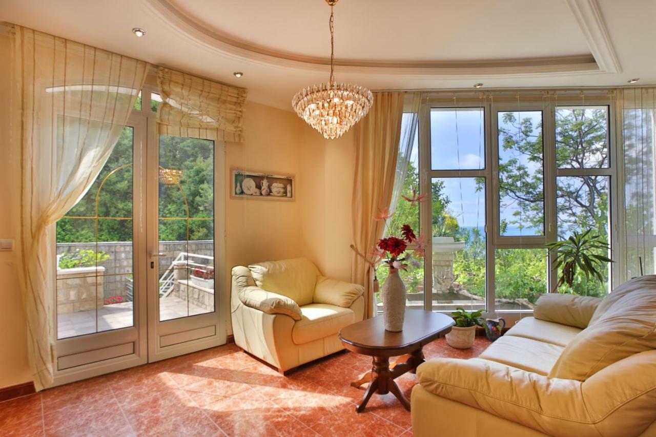 Royal Holiday Apartments สเวติ สเตฟาน ภายนอก รูปภาพ