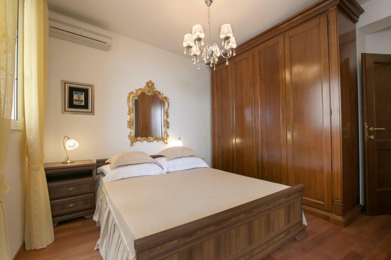 Royal Holiday Apartments สเวติ สเตฟาน ภายนอก รูปภาพ